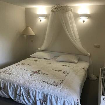 Фото номера Двухместный номер с 1 кроватью Загородные дома Sherolle vila г. Tadarava 9